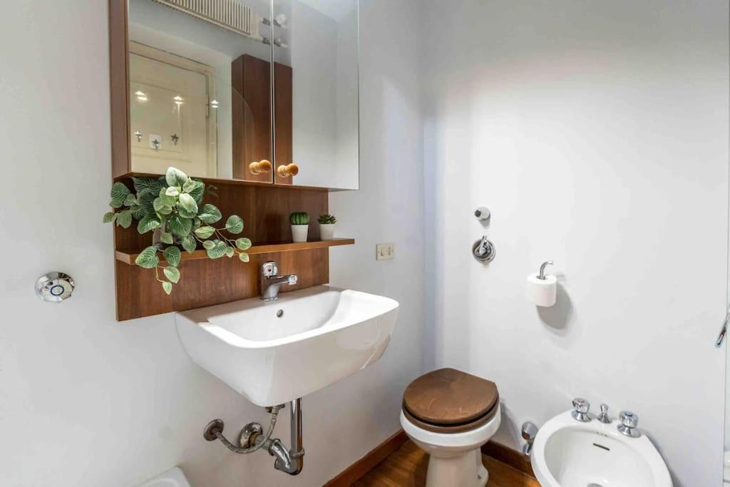 Appartamento Missori'S Nest - Wonderful View Milano Esterno foto